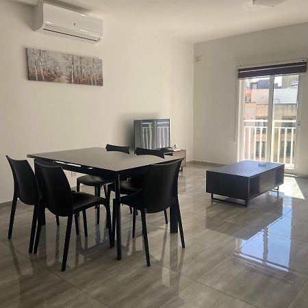 F10 Modern And Bright Apartment In Malta Msida Extérieur photo