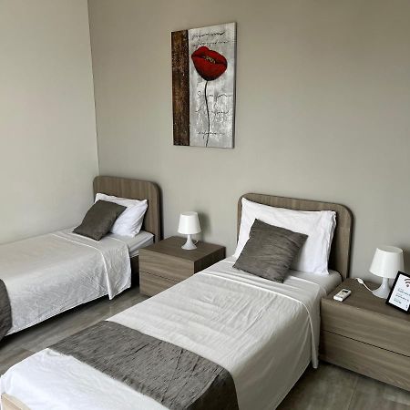F10 Modern And Bright Apartment In Malta Msida Extérieur photo