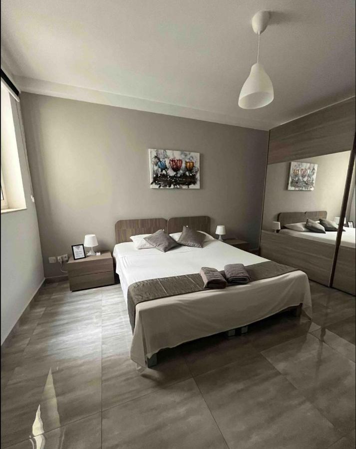 F10 Modern And Bright Apartment In Malta Msida Extérieur photo